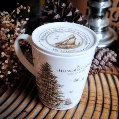 Tasse à couvercle "Ville d'hiver"