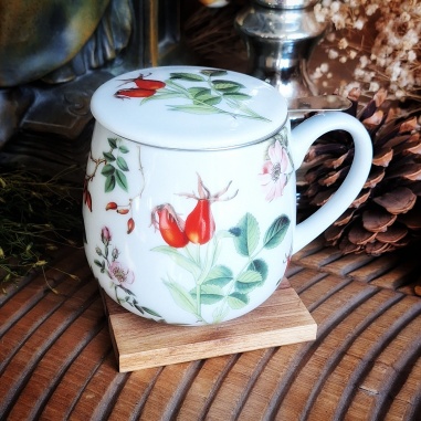 Tasse églantine, couvercle et filtre intégré